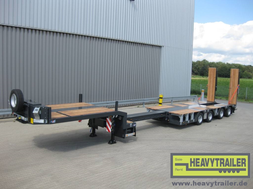 HRD 4 axle low-bed trailer with wheel recess, excavator pit and hydraulic ramps