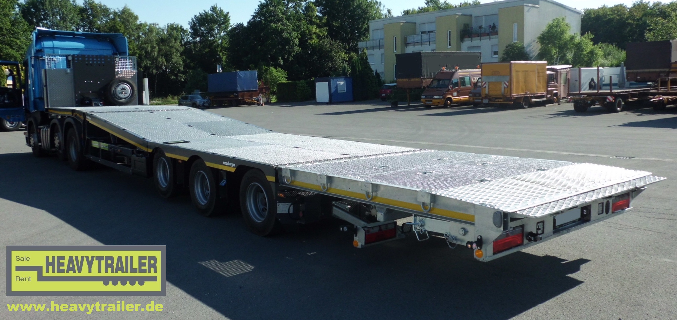 Meusburger 3-axle-semi-trailer with foldable rear